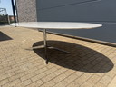Mesa de comedor ovalada original Florence Knoll (244x137cm) Carrara