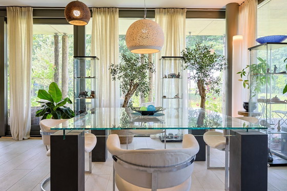 Image 1 of Table en verre Roche Bobois 160x160 cm