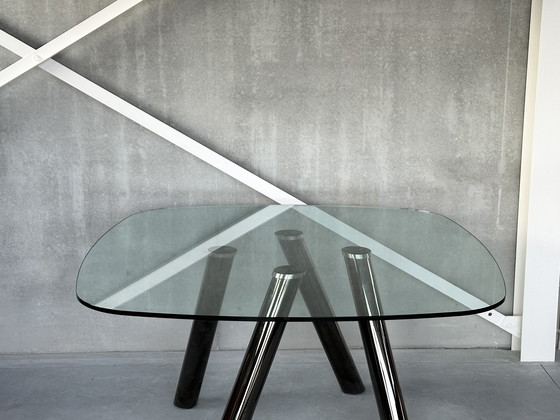 Image 1 of Ray table by Cattelan Italia
