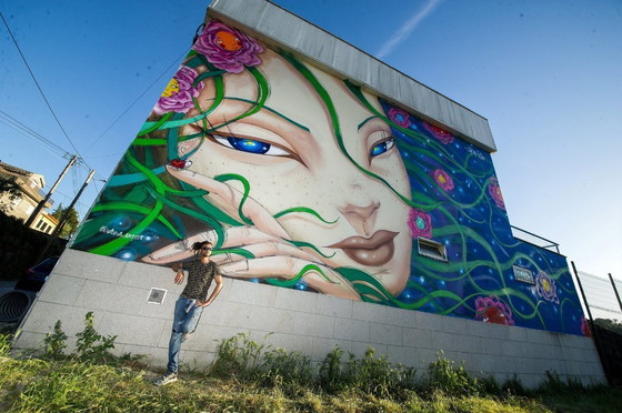 Image 1 of UTOPIA - Eclipse - Toile d'artiste