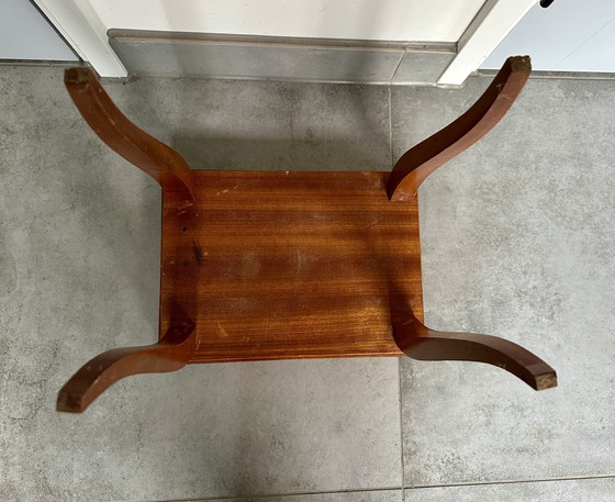 Image 1 of Vintage Italiaans tafeltje met inlegwerk en muziekdoos