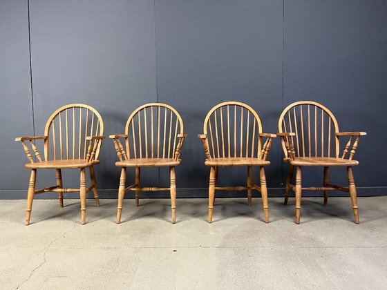 Image 1 of Hermosas sillas de comedor estilo Windsor inglés, juego de 4