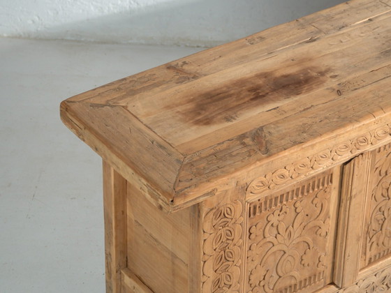 Antique carved low sideboard in fir wood – China, circa 1930 (photo 28 of 40)