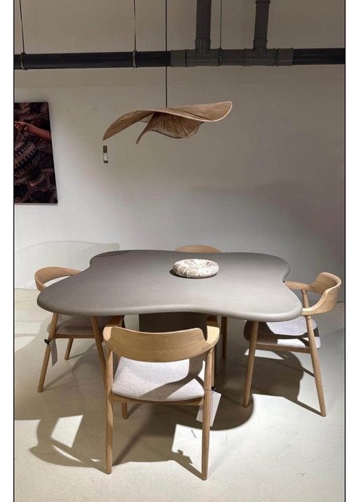 Bogard Ronda Dining table
