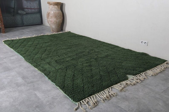 Image 1 of Alfombra bereber marroquí verde, hecha a medida, 150/250 cm.