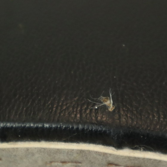 Image 1 of Ronde Vintage Poef Grijs Zwart Skai 