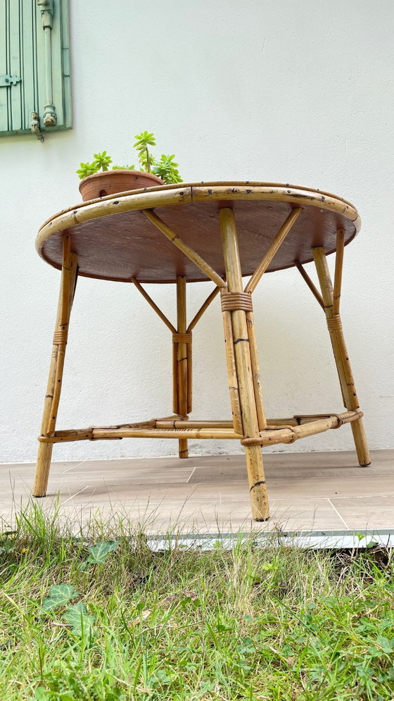 Image 1 of TABLE Basse RONDE Rotin et Chêne VINTAGE