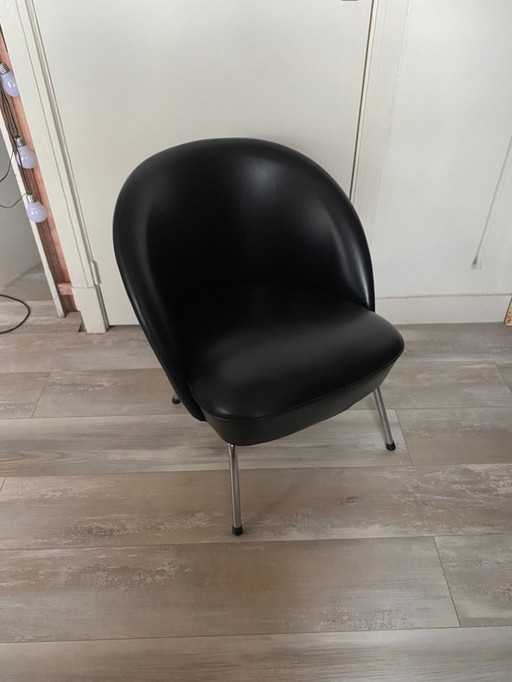 Sedia a secchiello vintage anni '60 in similpelle nera