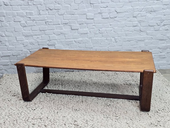 Image 1 of Grande table basse en teck de style Mid-Century, avec un cadre sculptural en forme de U, années 1960