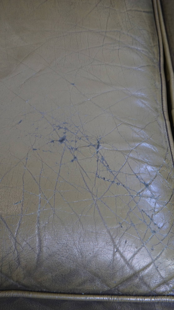 Image 1 of Grünes Vintage English Leder Chesterfield 2-Sitzer Sofa