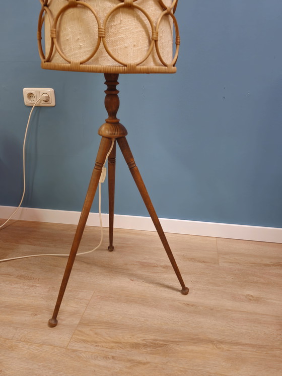 Image 1 of Vintage Vloerlamp Hout, Stof & Rotan Staande Lamp