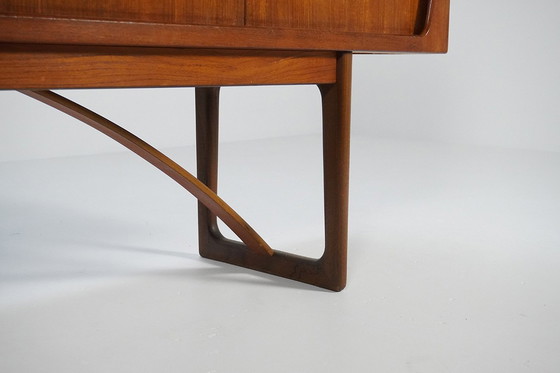 Image 1 of Teakhouten highboard van Sofus Jørgensen, Denemarken 1960