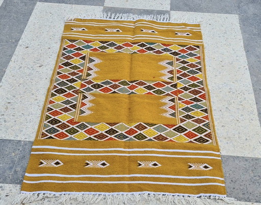 Natural Wool Hand-Woven Berber Kilim Rug