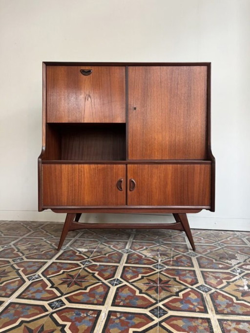 Louis Van Teeffelen per WEBE, Credenza