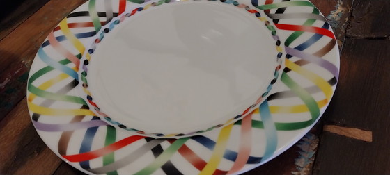 Image 1 of DESIGN-IKONEN: Taitù „Europa“ (1997) – 100 % neuwertiges Set aus der Zeitkapsel, XXL-Teller, 2 x Hauptteller und 1 x Schüssel