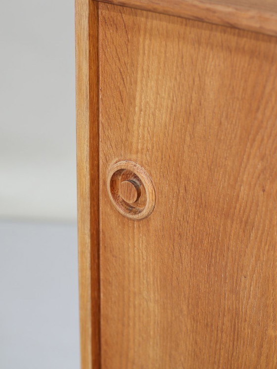 Image 1 of Armoire à portes coulissantes chêne vintage danois