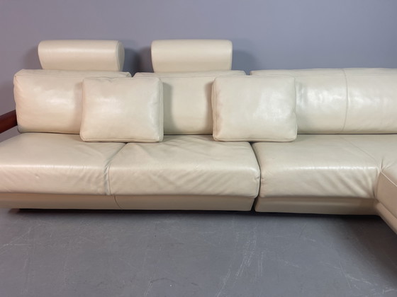 Divano paesaggistico Frighetto in pelle crema italiana con chaise longue e tavolo, Italia, anni '80-'90 (photo 3 of 15)