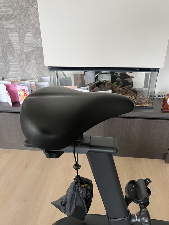 Image 1 of Bicicleta estática Virtufit