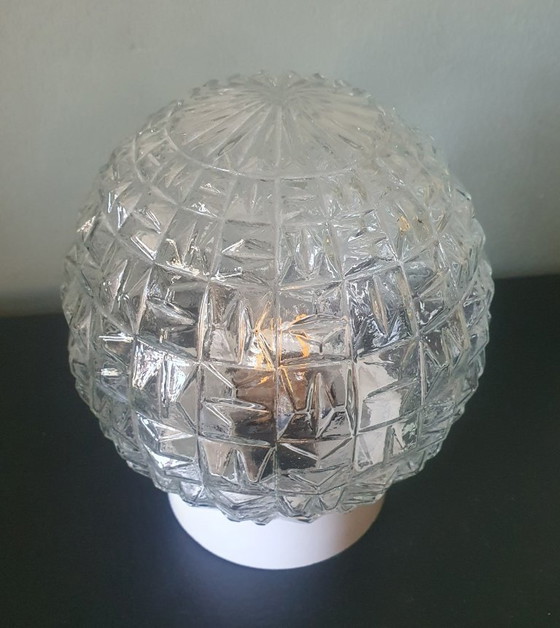 Image 1 of Lampe globe pour plafond (ou mur) en verre texturé d'Italie.