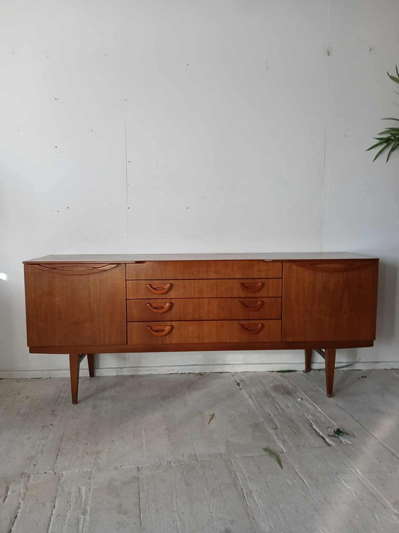 Mid-Century Modern Sideboard in Teak from Beautility, United Kingdom, 1962 – Scandinavian (photo 5 of 5)