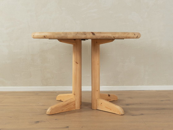 Image 1 of Klassischer Esstisch aus den 1970er Jahren, massives Kiefernholz