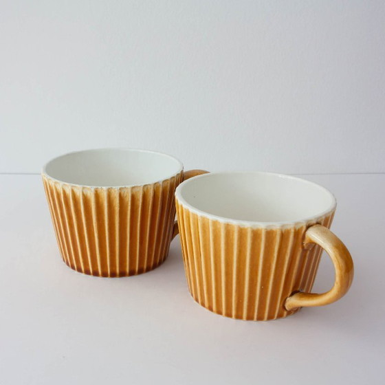 Image 1 of Juego de tazas de té y jarra de leche de cerámica de Secla, década de 1970.