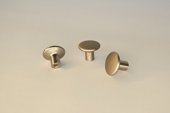 Image 1 of MUUTO metal dots 5er Set 2,7cm taupe Neuware