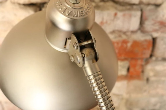 Image 1 of Kaiser Idell 6561 tafellamp in nikkelzilver * reliëf kathedraal * Bauhaus * jaren 1950 * Mid-Century * Vintage