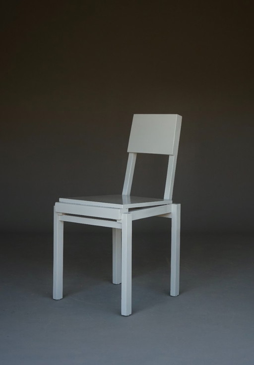Sedia dal design contemporaneo, disegnata dal designer olandese Pepijn Fabius Clovis, anni 2020.