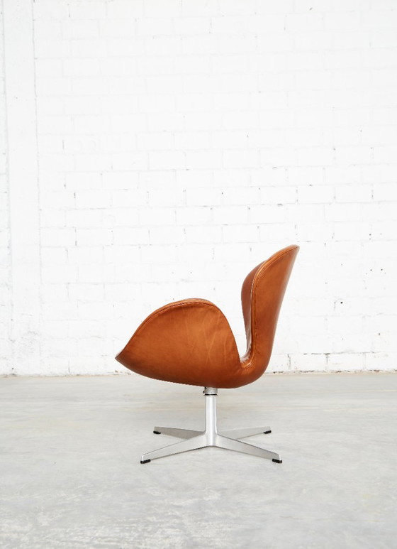 Arne Jacobsen Swan Chair voor Fritz Hansen – Fauteuils, Leather (photo 3 of 18)