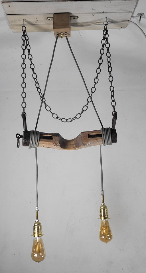 Ox-Yoke-Lamp Upcycled - Ochsenjochlampe – plafondlampen, Iron, Wood (photo 2 of 5)