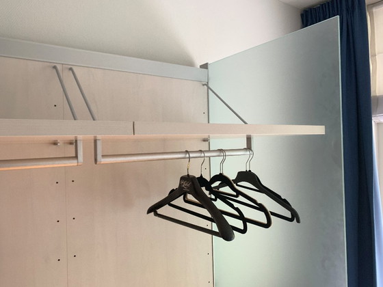 Kleiderschrank - Wandschrank von Team By Wellis – Kleiderschränke, Glass, Wood (photo 8 of 8)