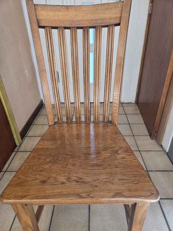 Image 1 of High-Quality Solid Oak Set: Dining Table + 6 Chairs and Display Cabinet / china cabinet
