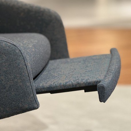 Image 1 of Poltrona Montis Puk con pouf