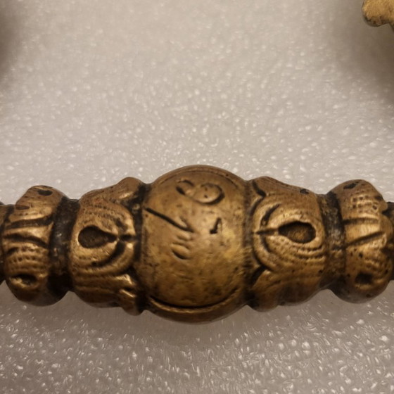 Image 1 of 2 poignées en bronze, Directoire, signé et numéroté 