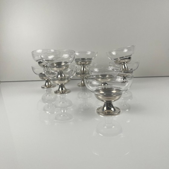 Image 1 of Juego de 10 vasos para postre/helado, de vidrio y metal (¿plata?), 1970