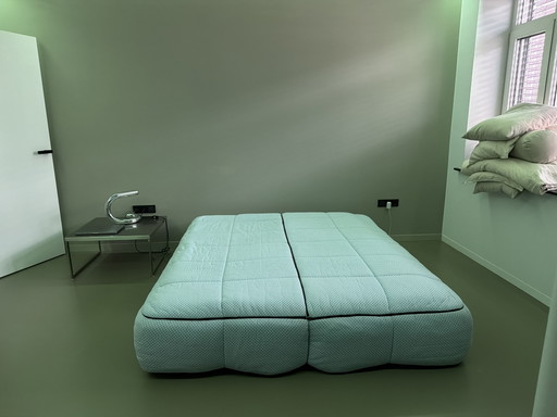 Arflex Strips Bed Cini Boeri – tweepersoonsbedden, Textile