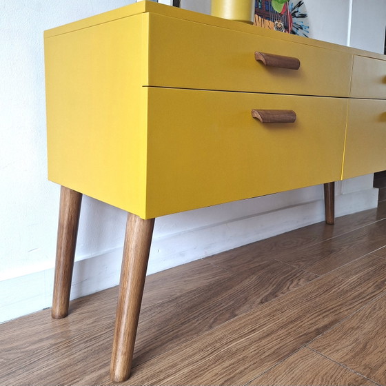 Image 1 of vintage dressoir