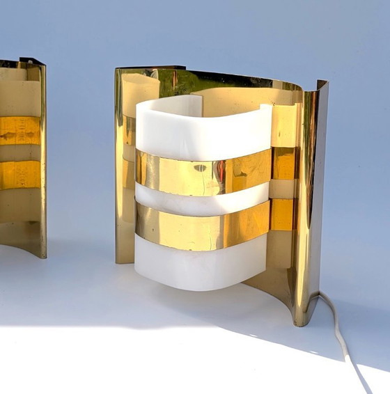 Image 1 of Pair of wall lamp Hans-Agne Jakobsson – Model V334/1 in brass with translucent plastic shades