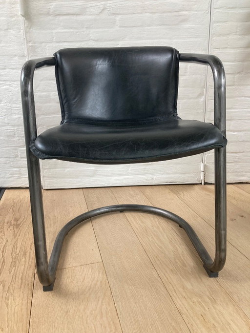 8 sedie da pranzo in metallo con seduta in pelle