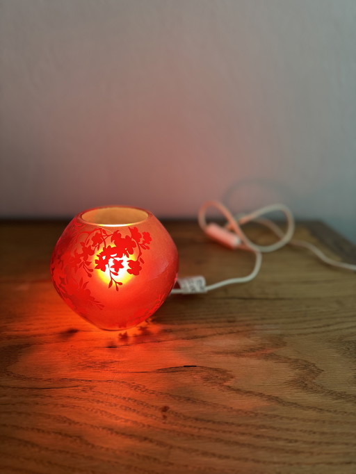 Lampada da tavolo Knubbig rosso scuro di IKEA