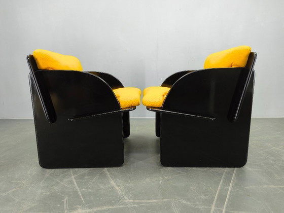 Image 1 of Par de sillones italianos de estilo era espacial, lacados en negro, década de 1970.