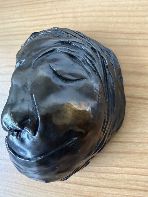 Scultura in bronzo raffigurante un volto, firmata, 1/8 del 2001 - 1,3 kg. – beeldhouwkunst, Bronze