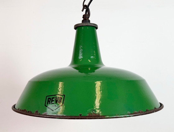 Image 1 of Industriële groene emaille hanglamp van Revo, jaren 1950.