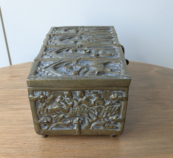 Image 1 of Caja de bronce de principios del siglo XX