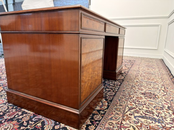 Scrivania classica italiana in radica di noce con pelle verde – Scrivanie, Leather, Wood (photo 7 of 15)