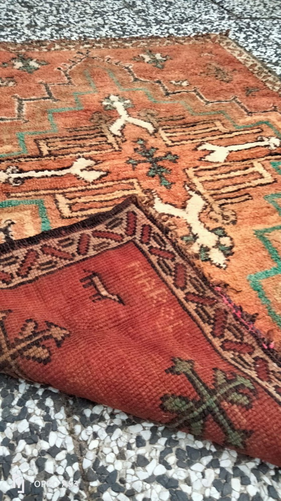 Image 1 of Tapis berbère en laine noué à la main 135 x 110 cm