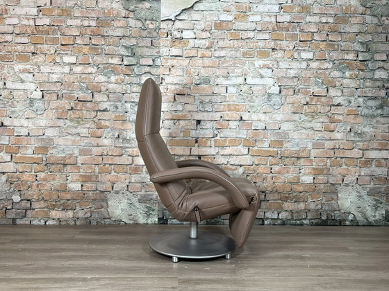 Jori Yoga – Poltrone, Leather, Metal (photo 8 of 18)