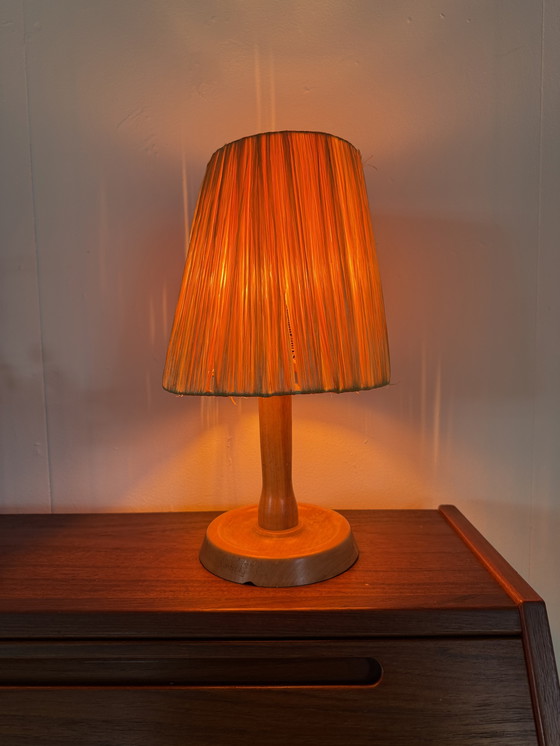 Image 1 of Lampe de table vintage en raphia des années 60