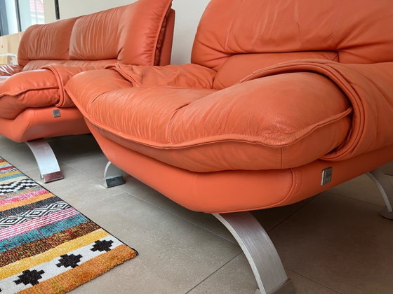 Image 1 of Canapé et fauteuil en cuir Nicoletti